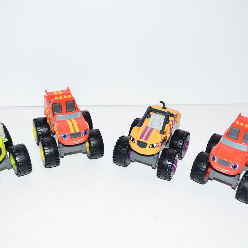 Checkered Blaze & the Monster Machines Die-Cast‎ Zeg 4  pc lot trucks